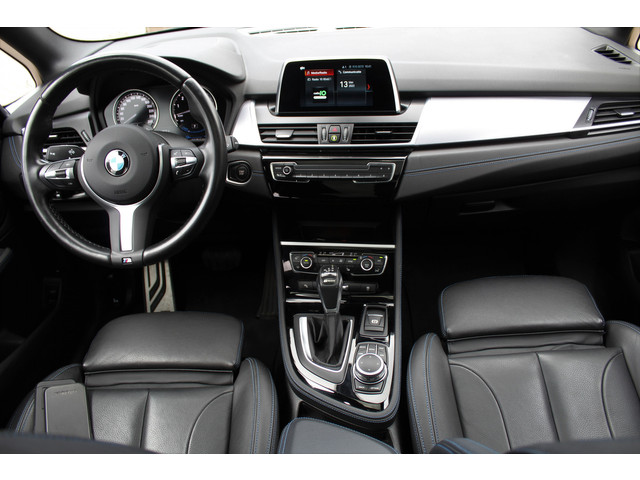 BMW 2 Serie Active Tourer 225xe M iPerformance High Executive - Cruise, Elek verw. voorstoelen, Airco, Navi, Pano!