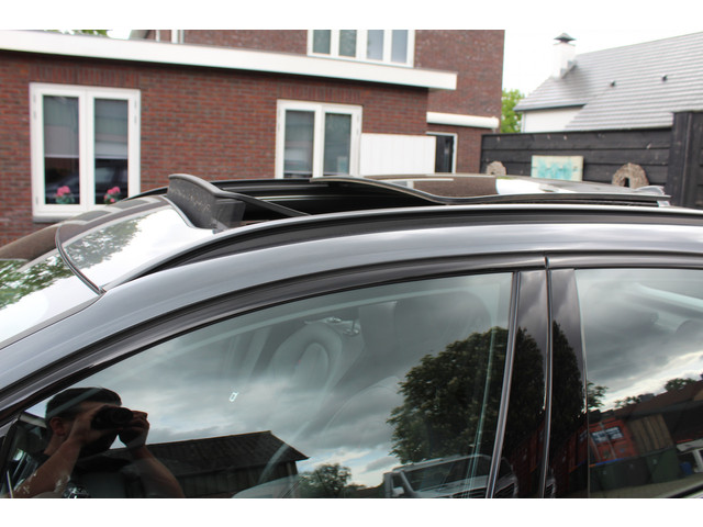 BMW 2 Serie Active Tourer 225xe M iPerformance High Executive - Cruise, Elek verw. voorstoelen, Airco, Navi, Pano!