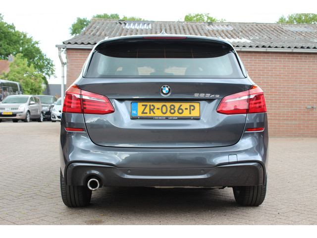 BMW 2 Serie Active Tourer 225xe M iPerformance High Executive - Cruise, Elek verw. voorstoelen, Airco, Navi, Pano!