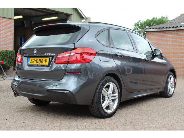 BMW 2 Serie Active Tourer 225xe M iPerformance High Executive - Cruise, Elek verw. voorstoelen, Airco, Navi, Pano!