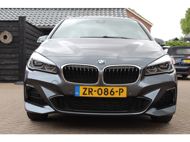 BMW 2 Serie Active Tourer 225xe M iPerformance High Executive - Cruise, Elek verw. voorstoelen, Airco, Navi, Pano!
