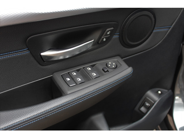 BMW 2 Serie Active Tourer 225xe M iPerformance High Executive - Cruise, Elek verw. voorstoelen, Airco, Navi, Pano!