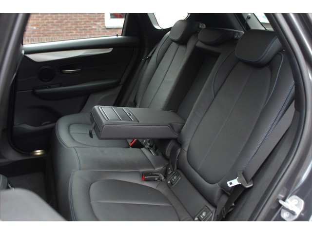 BMW 2 Serie Active Tourer 225xe M iPerformance High Executive - Cruise, Elek verw. voorstoelen, Airco, Navi, Pano!