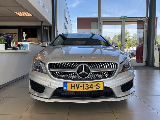 mercedes-benz-cla-180-ambition-amg-line-automaat-navigatie-parkeerassistent-trekhaak-half-leder-alcantara-climatecruisecontrol-keyless-entry-blue