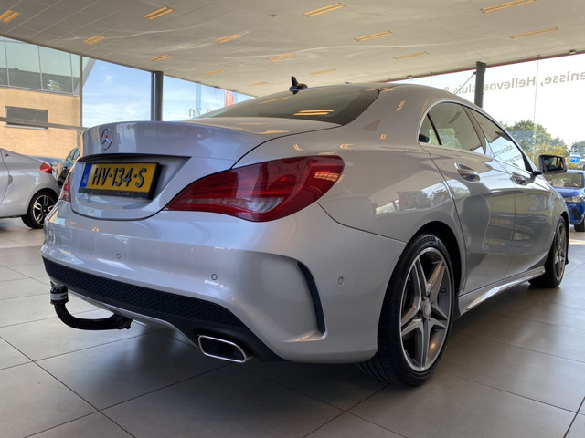 Mercedes-Benz CLA 180 Ambition,AMG Line,Automaat,Navigatie,Parkeerassistent,Trekhaak,Half Leder Alcantara,Climate&Cruisecontrol,Keyless Entry,Blue
