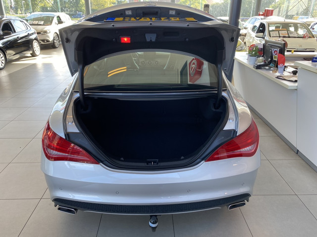 Mercedes-Benz CLA 180 Ambition,AMG Line,Automaat,Navigatie,Parkeerassistent,Trekhaak,Half Leder Alcantara,Climate&Cruisecontrol,Keyless Entry,Blue