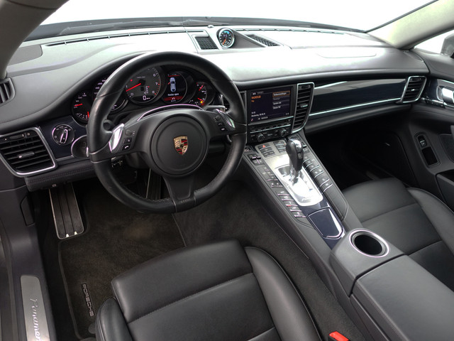 Porsche Panamera 3.0 4S Executive- Sport Chrono, Schuifdak, Soft Close, Stoelventilatie, Bose Audio, 360 Camera