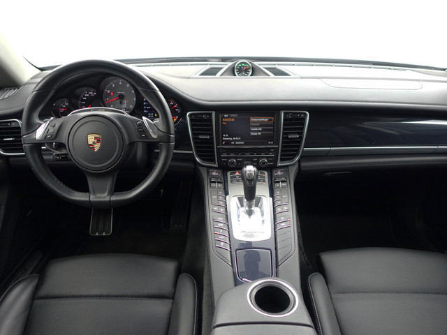 Porsche Panamera 3.0 4S Executive- Sport Chrono, Schuifdak, Soft Close, Stoelventilatie, Bose Audio, 360 Camera