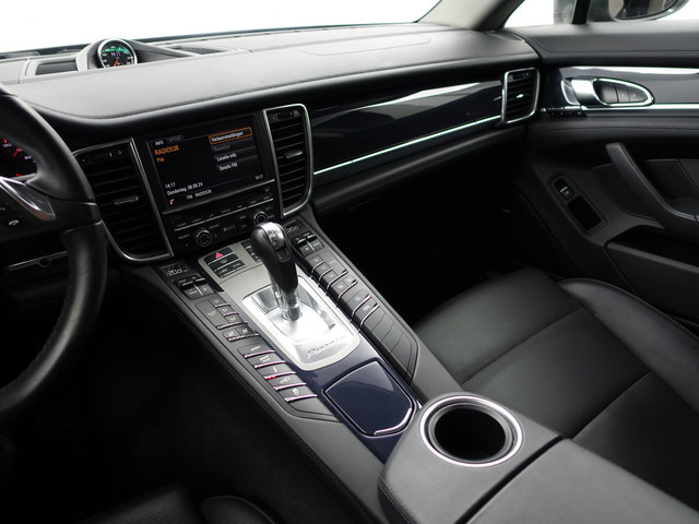 Porsche Panamera 3.0 4S Executive- Sport Chrono, Schuifdak, Soft Close, Stoelventilatie, Bose Audio, 360 Camera