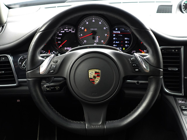 Porsche Panamera 3.0 4S Executive- Sport Chrono, Schuifdak, Soft Close, Stoelventilatie, Bose Audio, 360 Camera