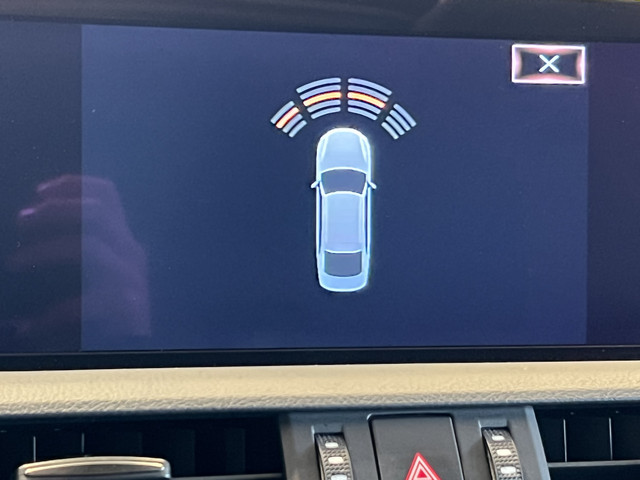 Lexus ES 300h Business Line | Luxueuze uitvoering | LM Velgen 19 | Elektrisch Glazen Panoramadak | Voorstoelen Stuurwiel Verwarmd |