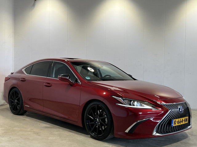 lexus-es-300h-business-line---luxueuze-uitvoering---lm-velgen-19---elektrisch-glazen-panoramadak---voorstoelen-stuurwiel-verwarmd--