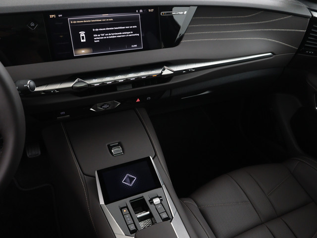 DS DS 4 E-Tense Antoine de St. Exupéry | Rijklaar | Special Collection | Adaptieve cruise control | Schuifdak | Pack Easy Access |