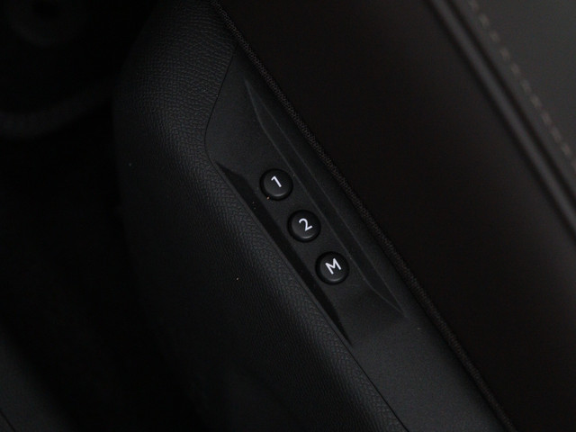 DS DS 4 E-Tense Antoine de St. Exupéry | Rijklaar | Special Collection | Adaptieve cruise control | Schuifdak | Pack Easy Access |