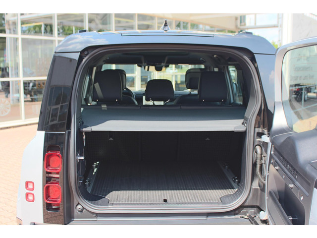 Land Rover Defender 3.0 P400 110 X-Dynamic HSE MHEV MY 2023, Adaptive cruise, Koelbare voortstoelen, Panoramisch schuifdak