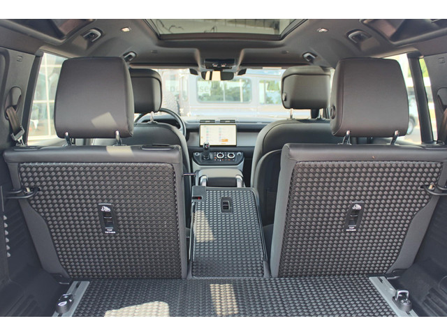 Land Rover Defender 3.0 P400 110 X-Dynamic HSE MHEV MY 2023, Adaptive cruise, Koelbare voortstoelen, Panoramisch schuifdak