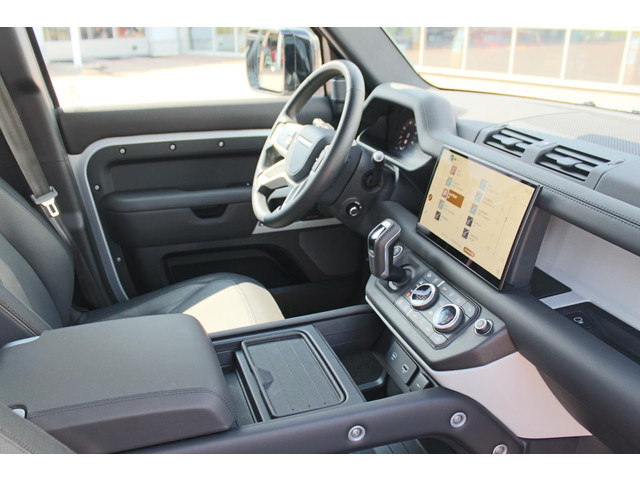 Land Rover Defender 3.0 P400 110 X-Dynamic HSE MHEV MY 2023, Adaptive cruise, Koelbare voortstoelen, Panoramisch schuifdak