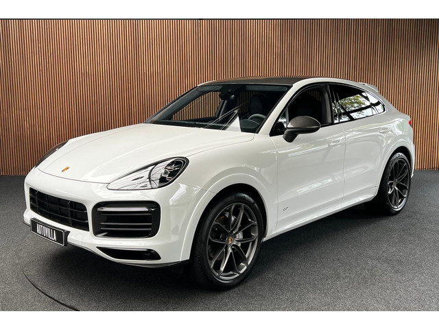 porsche-cayenne-coup-3.0-gt-sport-chrono-carbon-softclose-camera-bose-elektr.-uitklapbare-trekhaak-alcantara-binnenhemel-22-lm-velgen