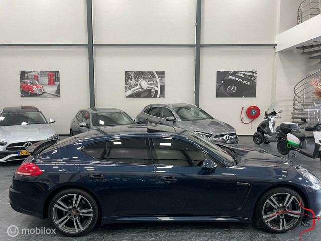 Porsche Panamera 3.0 D Platinum Edition