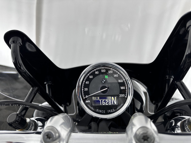 BMW R 18 Classic Option-719 *REVERSE GEAR | CRUISE | LEATHER | LED-LIGHTS | ABS | ESP | AIRSCARF | SIDE-CASES | HANDLE-HEATING*