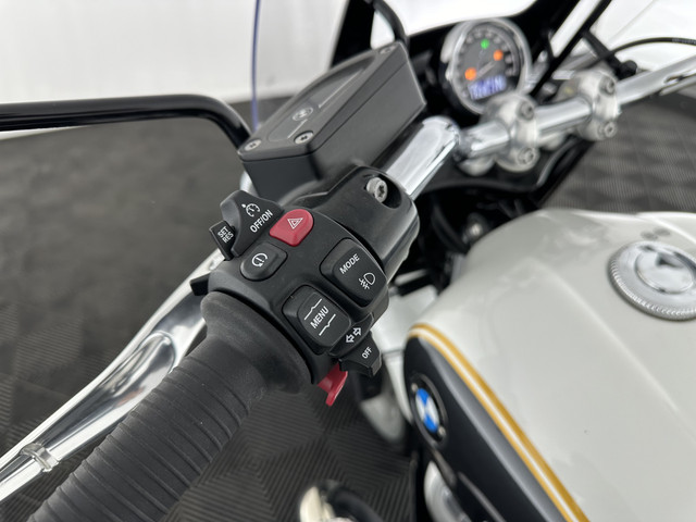 BMW R 18 Classic Option-719 *REVERSE GEAR | CRUISE | LEATHER | LED-LIGHTS | ABS | ESP | AIRSCARF | SIDE-CASES | HANDLE-HEATING*
