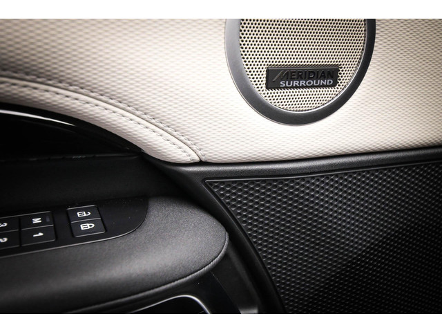 Land Rover Discovery 3.0 D300 R-Dynamic HSE 7p. | PANORAMADAK | DAB | APPLE | 360 CAMERA | TREKHAAK EL. | 22 | COLD   HOT CLIMATE- PACK