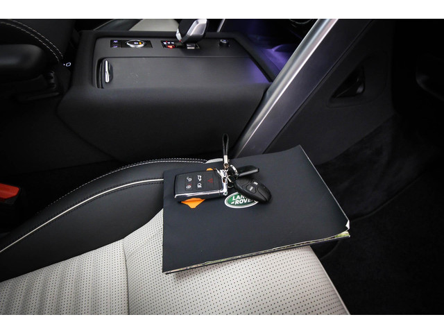 Land Rover Discovery 3.0 D300 R-Dynamic HSE 7p. | PANORAMADAK | DAB | APPLE | 360 CAMERA | TREKHAAK EL. | 22 | COLD   HOT CLIMATE- PACK