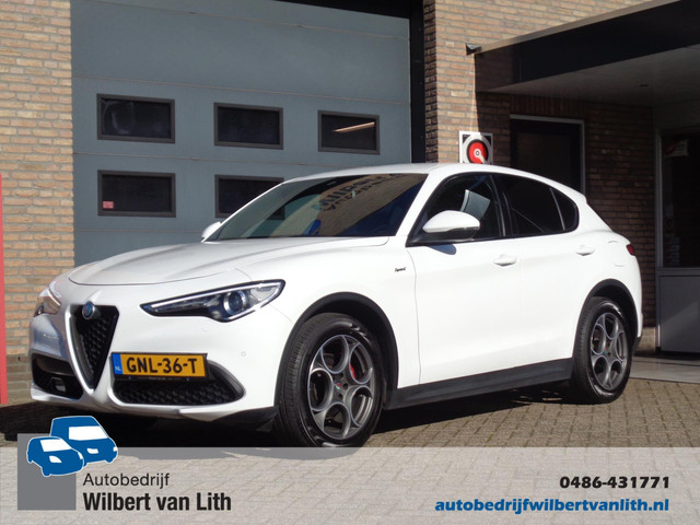 alfa-romeo-stelvio-2.2-jtd-super-executive-sprint---camera---navi---adapcruise---keyless---leer