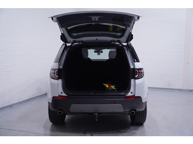 Land Rover Discovery Sport 2.0 TD4 180 PK Landmark Grijs Kenteken 2-Zits Navi Marge Auto, Panoramadak, Cruise control, Trekhaak 2200 kg