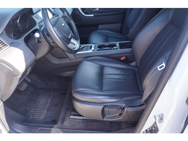Land Rover Discovery Sport 2.0 TD4 180 PK Landmark Grijs Kenteken 2-Zits Navi Marge Auto, Panoramadak, Cruise control, Trekhaak 2200 kg