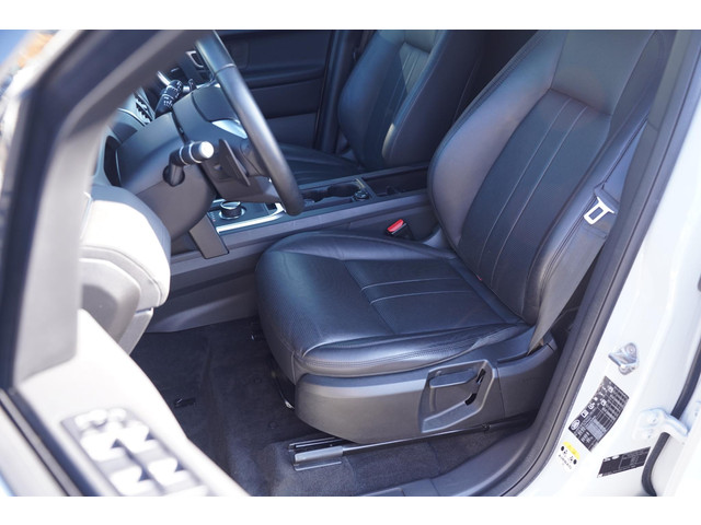 Land Rover Discovery Sport 2.0 TD4 180 PK Landmark Grijs Kenteken 2-Zits Navi Marge Auto, Panoramadak, Cruise control, Trekhaak 2200 kg