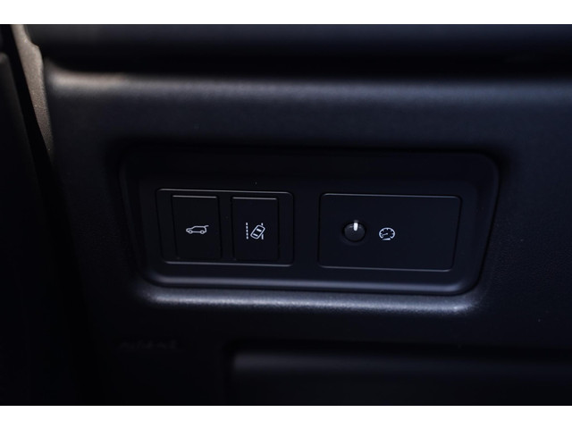 Land Rover Discovery Sport 2.0 TD4 180 PK Landmark Grijs Kenteken 2-Zits Navi Marge Auto, Panoramadak, Cruise control, Trekhaak 2200 kg
