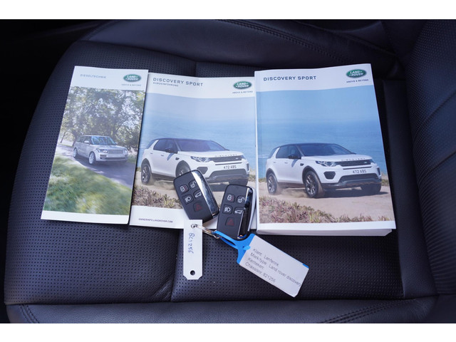 Land Rover Discovery Sport 2.0 TD4 180 PK Landmark Grijs Kenteken 2-Zits Navi Marge Auto, Panoramadak, Cruise control, Trekhaak 2200 kg