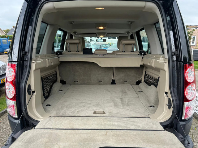 Land Rover Discovery 3.0 TDV6 Zwart 2010 Trekhaak OH Historie
