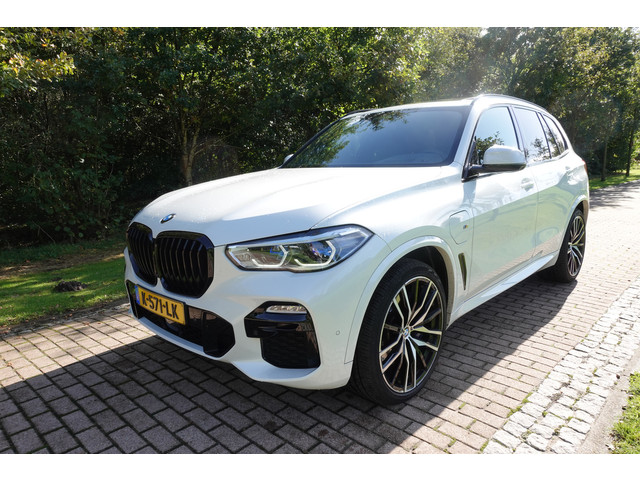 bmw-x5-xdrive45e-m-sport-high-executive---22-inch---pano---laser---head-up---hk---soft-close---panorama-glasdak---sky-lounge---1-eig-n