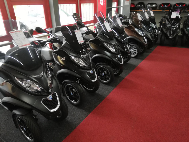 Piaggio MP3 500 LT   ABS 55 stuks op voorraad v.a € 4250, Piaggio  MP3 500 LT   ABS 55 stuks op voorraad v.a € 4250, !!