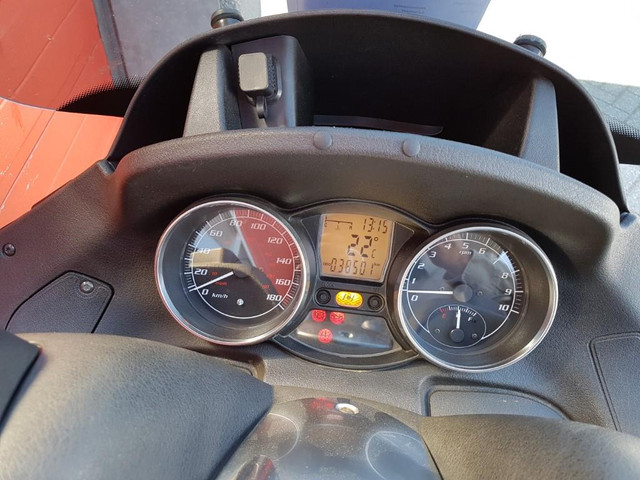Piaggio MP3 500 LT   ABS 55 stuks op voorraad v.a € 4250, Piaggio  MP3 500 LT   ABS 55 stuks op voorraad v.a € 4250, !!