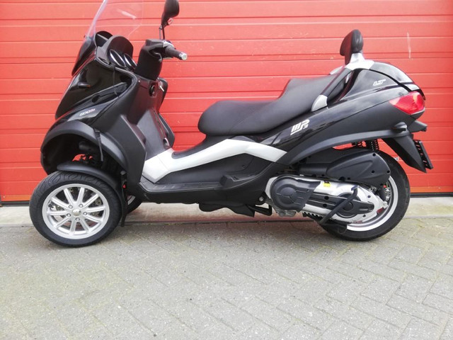 Piaggio MP3 500 LT   ABS 55 stuks op voorraad v.a € 4250, Piaggio  MP3 500 LT   ABS 55 stuks op voorraad v.a € 4250, !!