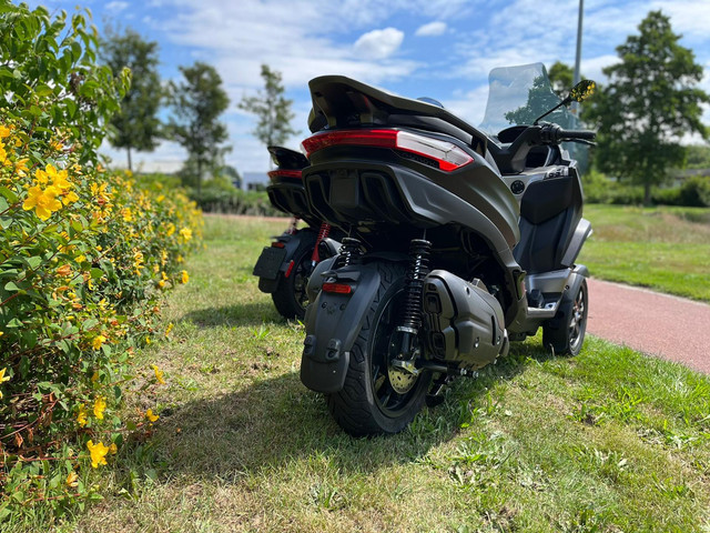 Piaggio MP3 400 530 HPE RST NIEUW EN GEBRUIKT