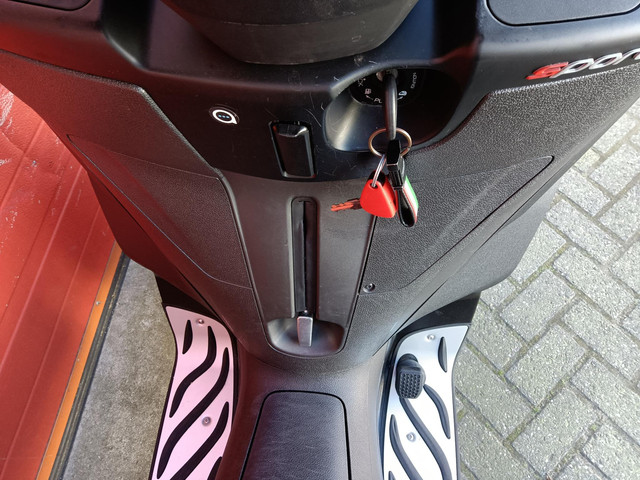 Piaggio MP3 300 HPE ABS Sport 15 stuks nieuw en gebruikt ! Piaggio  MP3 300 HPE ABS Sport 15 stuks nieuw en gebruikt !