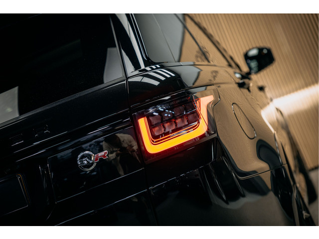 Land Rover Range Rover Sport P575 SVR | verwarming & ventilatie | 23' Vossen | Meridian | Carbon | Head-Up |