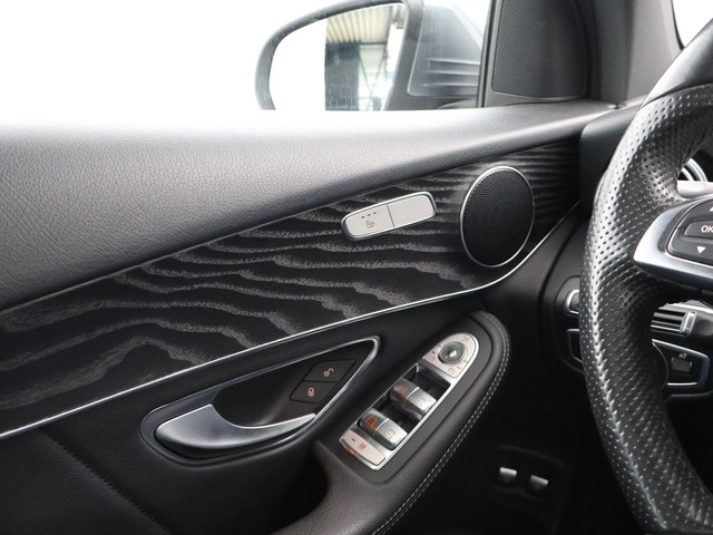 Mercedes-Benz GLC 350e PLUG-IN HYBRID 320 PK 4MATIC AMG SPORT + WEGKL. TREKHAAK   PANORAMA   LEDER   CAMERA