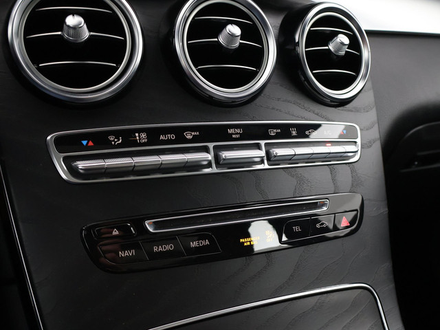Mercedes-Benz GLC 350e PLUG-IN HYBRID 320 PK 4MATIC AMG SPORT + WEGKL. TREKHAAK   PANORAMA   LEDER   CAMERA