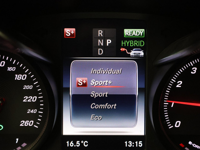 Mercedes-Benz GLC 350e PLUG-IN HYBRID 320 PK 4MATIC AMG SPORT + WEGKL. TREKHAAK   PANORAMA   LEDER   CAMERA