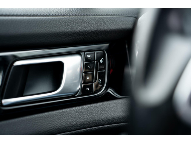 Porsche Panamera 3.0 4|PANO|BOSE|21''|ACC|MEMORY|KEYLESS