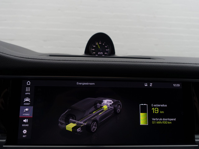 Porsche Panamera Sport Turismo 2.9 4 E-Hybrid 10 Years Edition Soft Close, Sport Chrono, Panoramadak, Stuurverwarming, Bose Audio, Sfeerverlichti