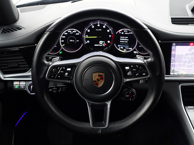 Porsche Panamera Sport Turismo 2.9 4 E-Hybrid 10 Years Edition Soft Close, Sport Chrono, Panoramadak, Stuurverwarming, Bose Audio, Sfeerverlichti