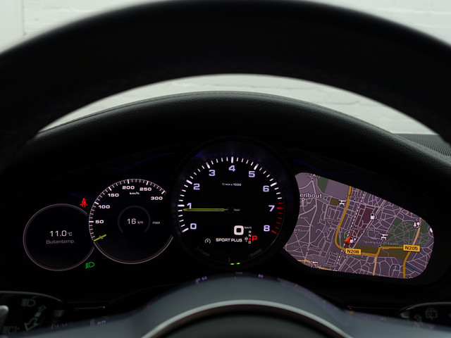 Porsche Panamera Sport Turismo 2.9 4 E-Hybrid 10 Years Edition Soft Close, Sport Chrono, Panoramadak, Stuurverwarming, Bose Audio, Sfeerverlichti