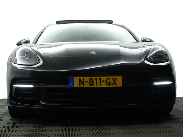 Porsche Panamera Sport Turismo 2.9 4 E-Hybrid 10 Years Edition Soft Close, Sport Chrono, Panoramadak, Stuurverwarming, Bose Audio, Sfeerverlichti