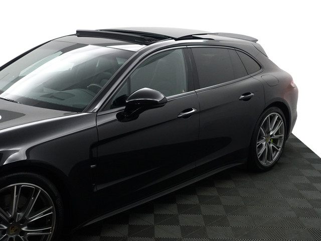 Porsche Panamera Sport Turismo 2.9 4 E-Hybrid 10 Years Edition Soft Close, Sport Chrono, Panoramadak, Stuurverwarming, Bose Audio, Sfeerverlichti